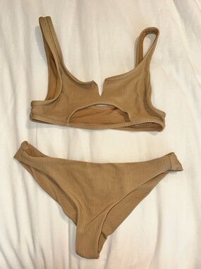 Frankie's Bikinis Ribbed Bikini Top (medium) & Bottom (small) in Beige Taupe